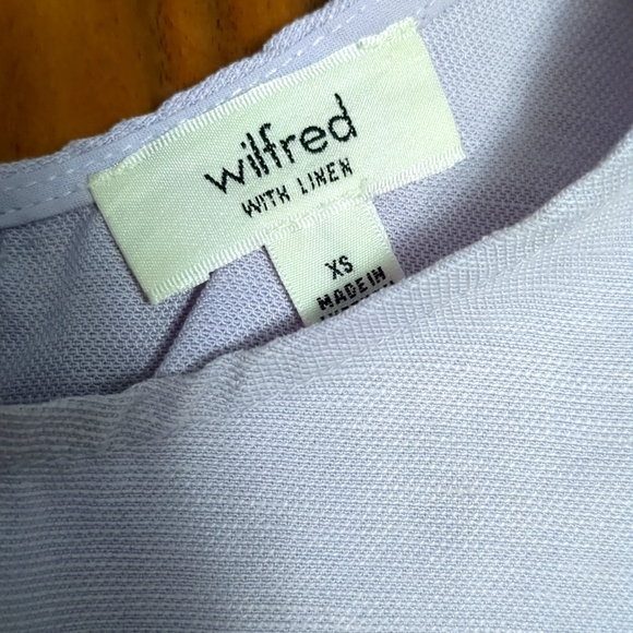 Wilfred cropped tank top. Size XS. Lavender color. Excellent condition. - Picture 2 of 4